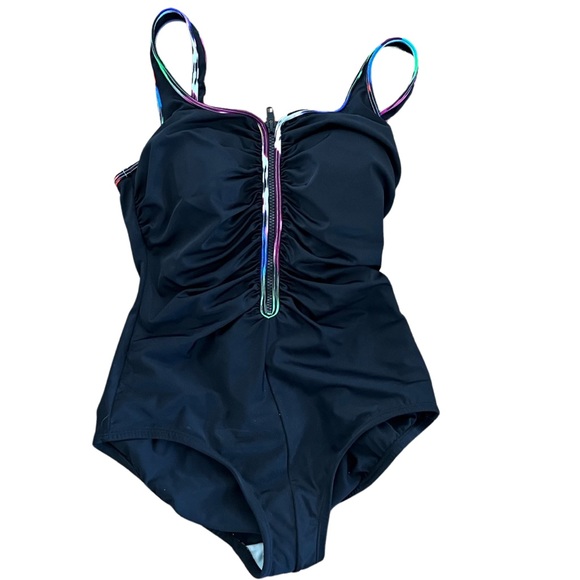 NWOT Reebok one-piece - Picture 1 of 6